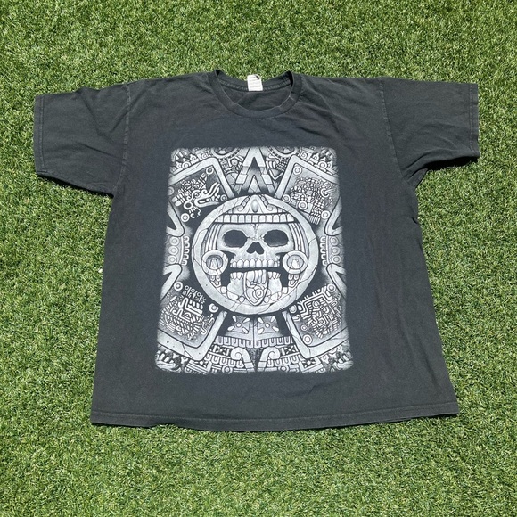 VTG 00’s Aztec Skull Black Tee - Picture 1 of 5